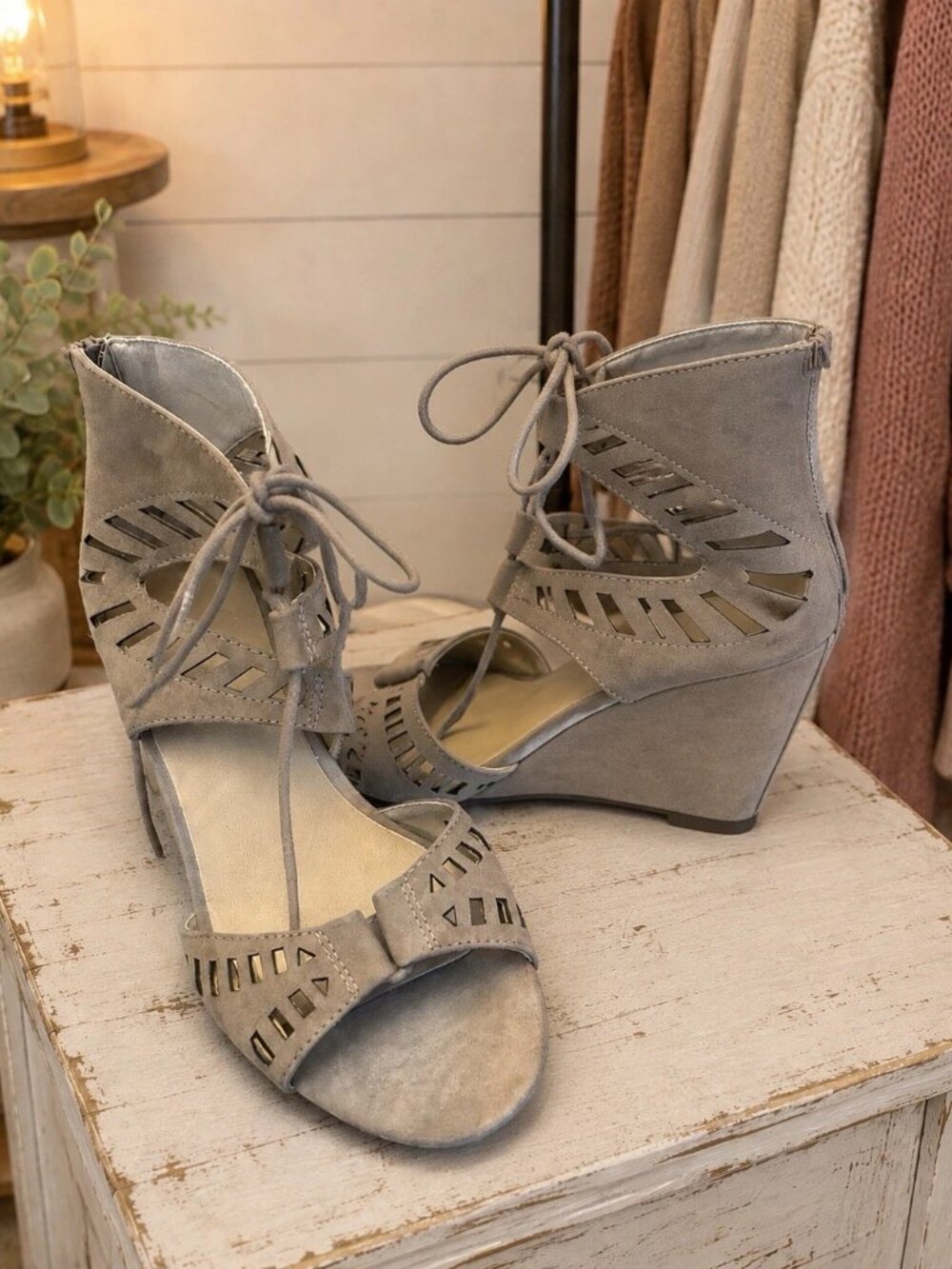 Women’s Gray Lace-Up Wedge Sandals Size 9M Cutout
